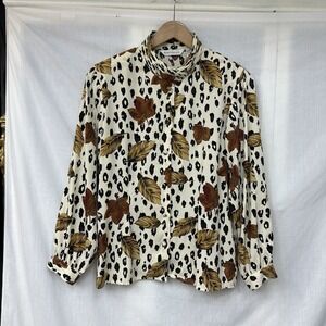Martinique Vintage Blouse Sz 12 Leaf Animal Print Pleated Collar Button Down